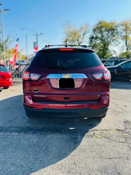 2017 Chevrolet Traverse - Image 6 of 8