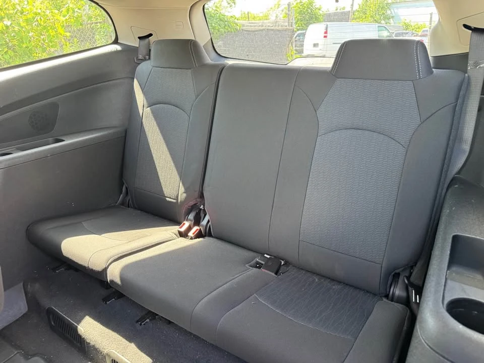 2017 Chevrolet Traverse - Image 7 of 8