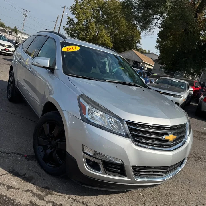 2017 Chevrolet Traverse - Image 6 of 17