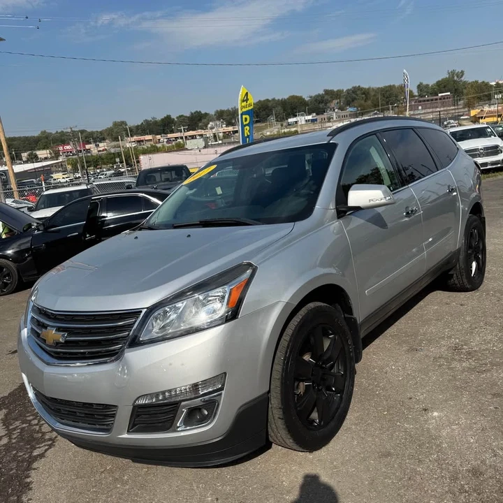 2017 Chevrolet Traverse - Image 5 of 17