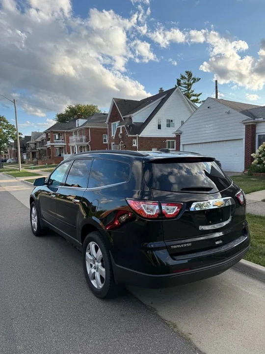 2017 Chevrolet Traverse - Image 4 of 14