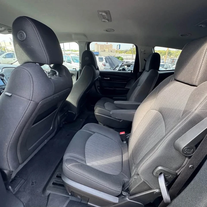 2017 Chevrolet Traverse - Image 12 of 17