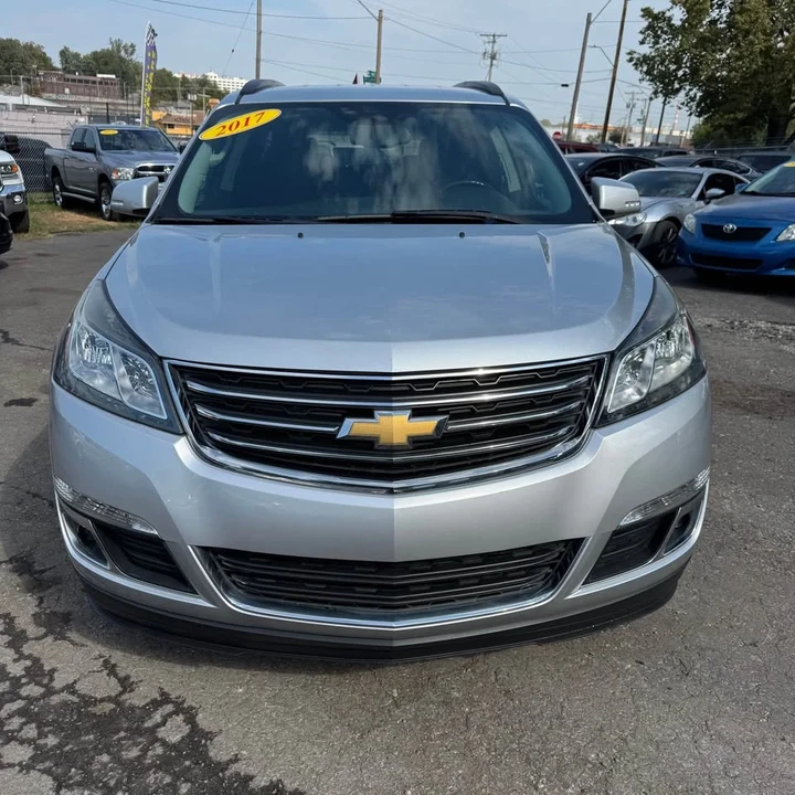 2017 Chevrolet Traverse - Image 11 of 17