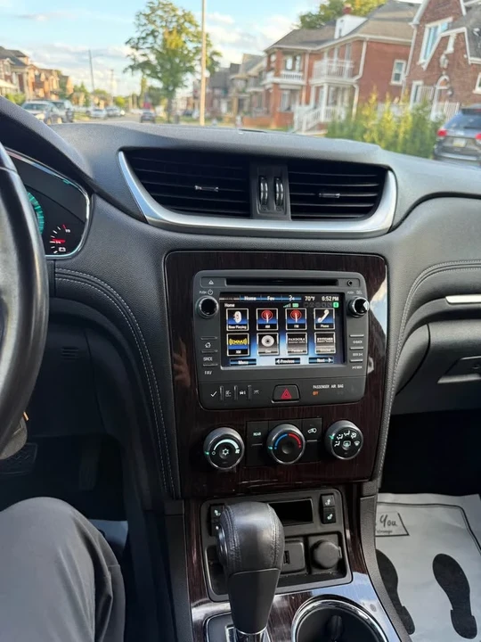 2017 Chevrolet Traverse - Image 13 of 14