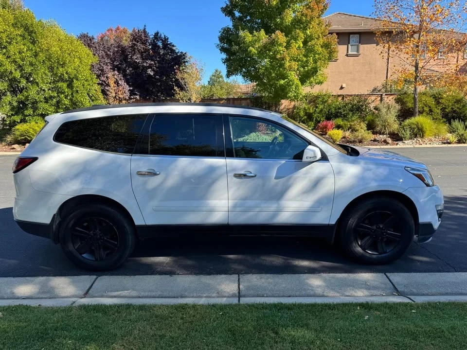 2017 Chevrolet Traverse - Image 5 of 15