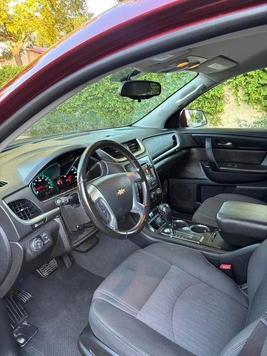 2017 Chevrolet Traverse - Image 11 of 15