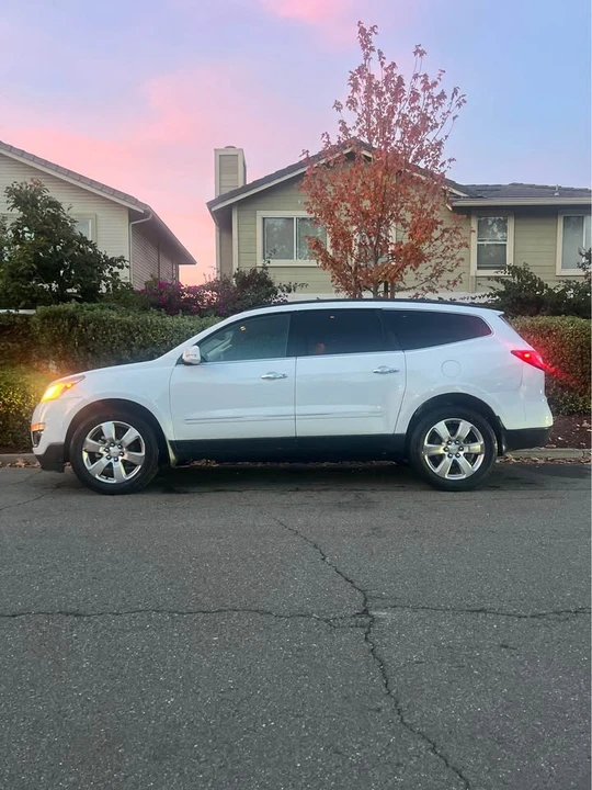2017 Chevrolet Traverse - Image 4 of 19