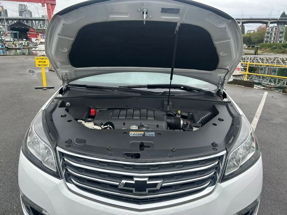 2017 Chevrolet Traverse - Image 14 of 17