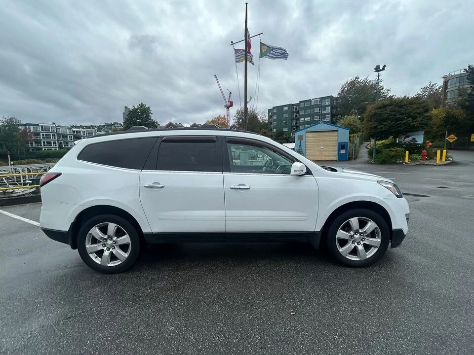 2017 Chevrolet Traverse - Image 4 of 17