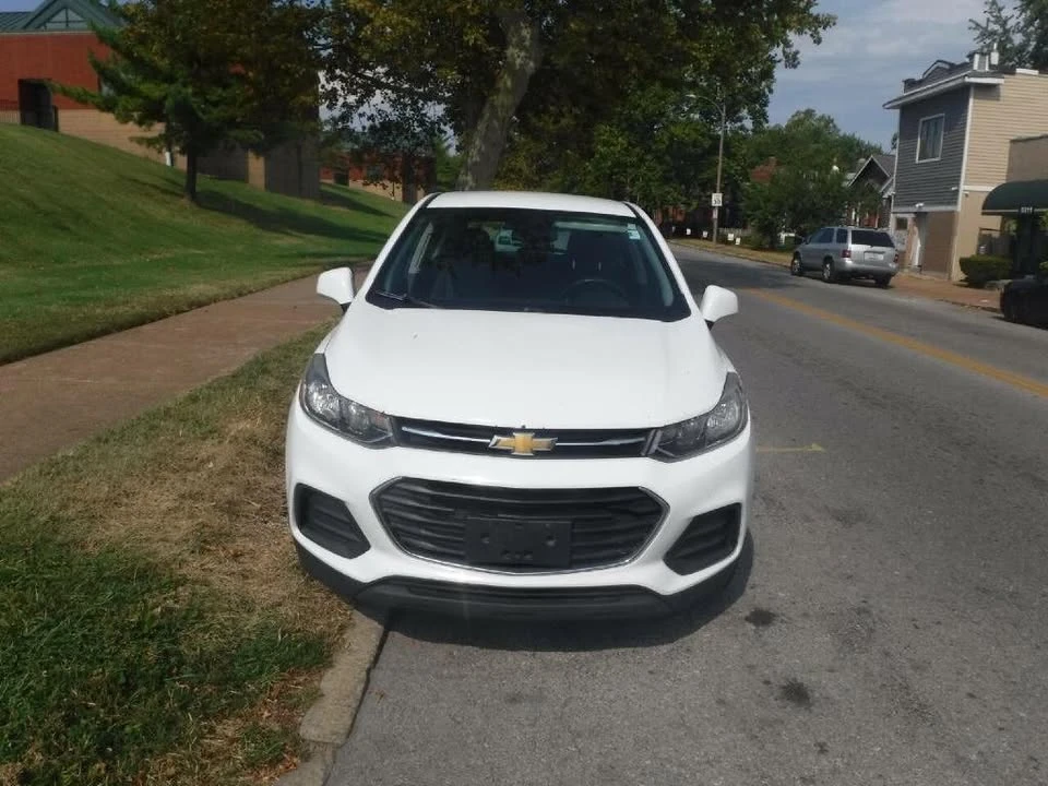 2017 Chevrolet Trax - Image 3 of 4
