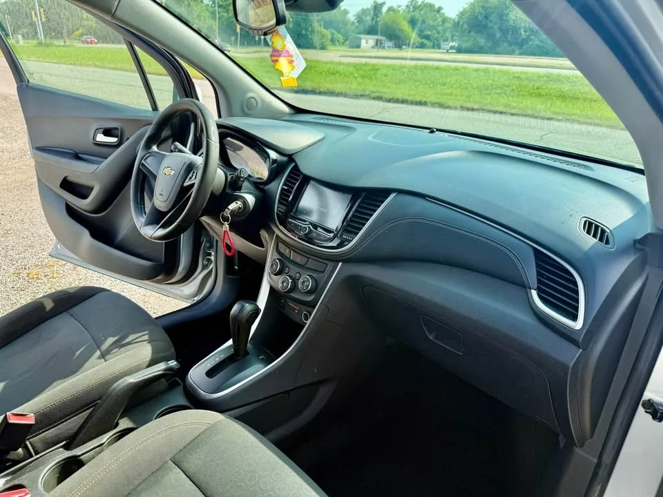 2017 Chevrolet Trax - Image 18 of 19