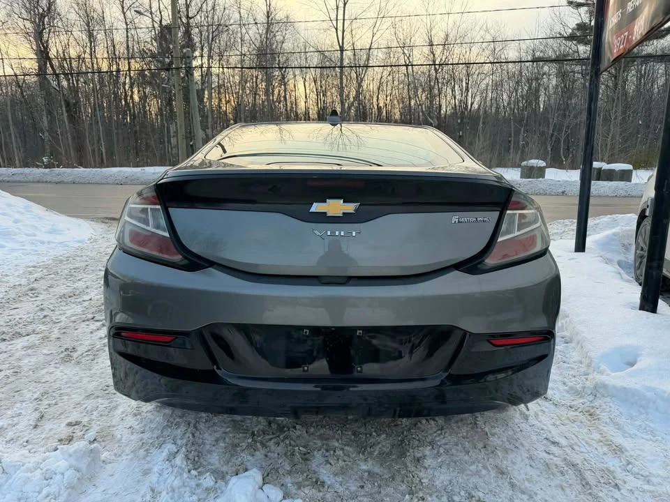 2017 Chevrolet Volt - Image 6 of 16