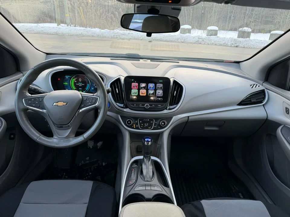 2017 Chevrolet Volt - Image 14 of 16