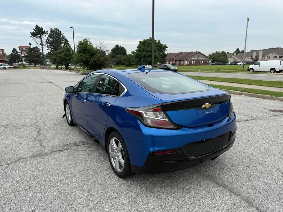 2017 Chevrolet Volt - Image 4 of 11