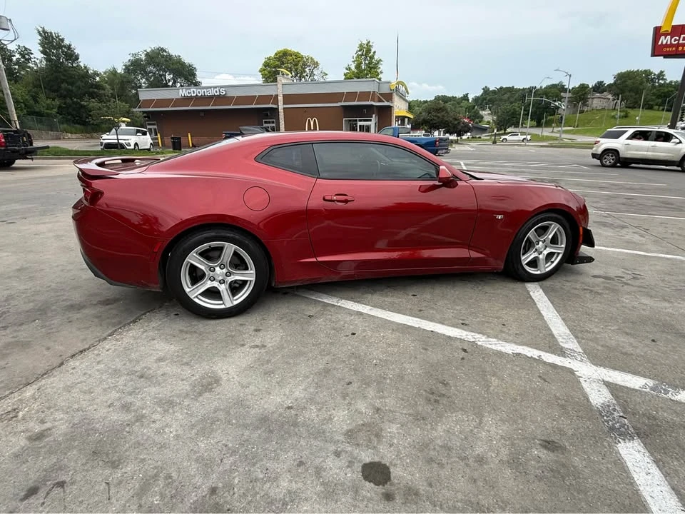 2017 Chevrolet Camaro 6th Gen - Image 5 of 9