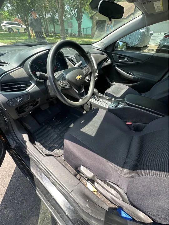 2017 Chevrolet Malibu - Image 4 of 4