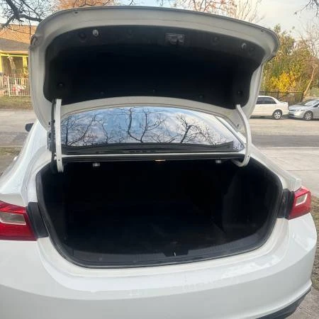 2017 Chevrolet Malibu - Image 13 of 16