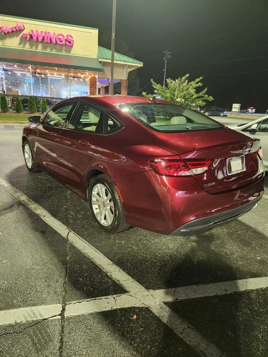 2017 Chrysler 200 - Image 8 of 18