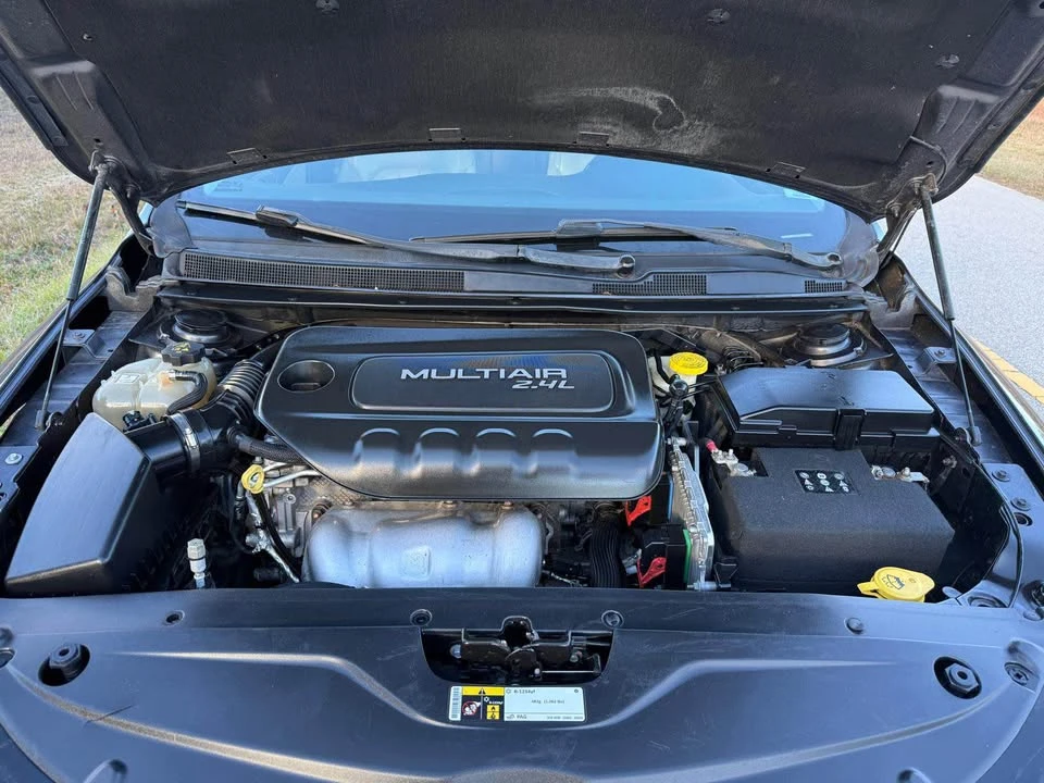 2017 Chrysler 200 - Image 17 of 17