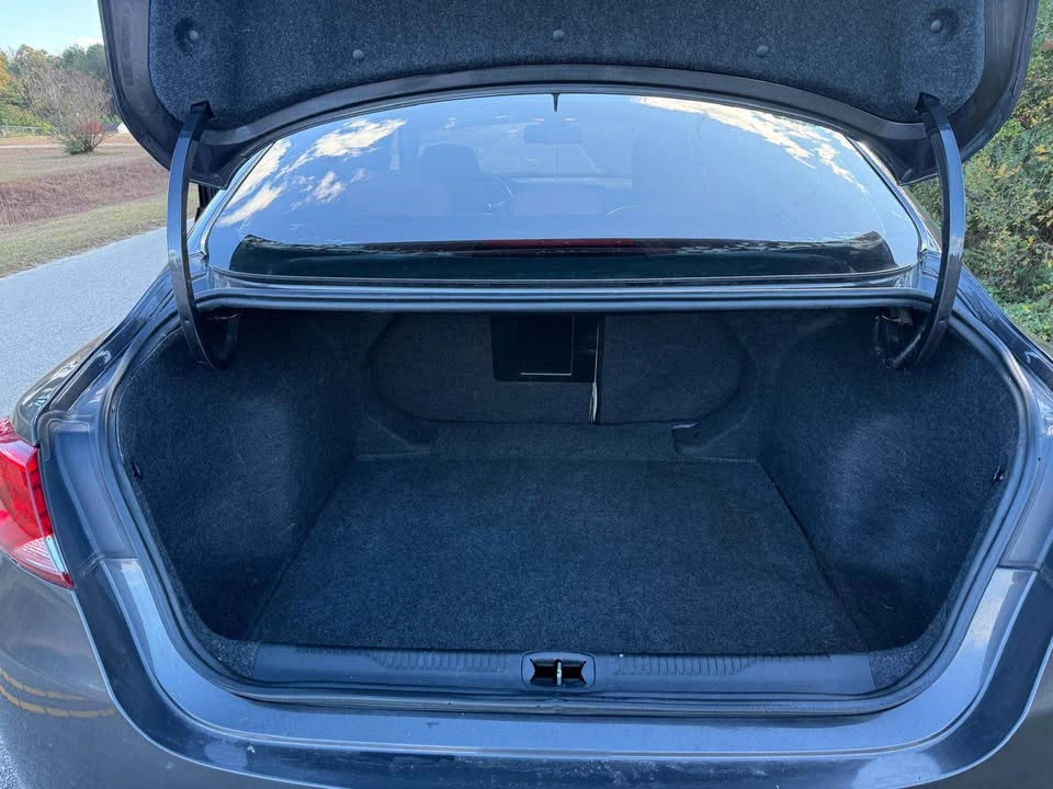 2017 Chrysler 200 - Image 16 of 17
