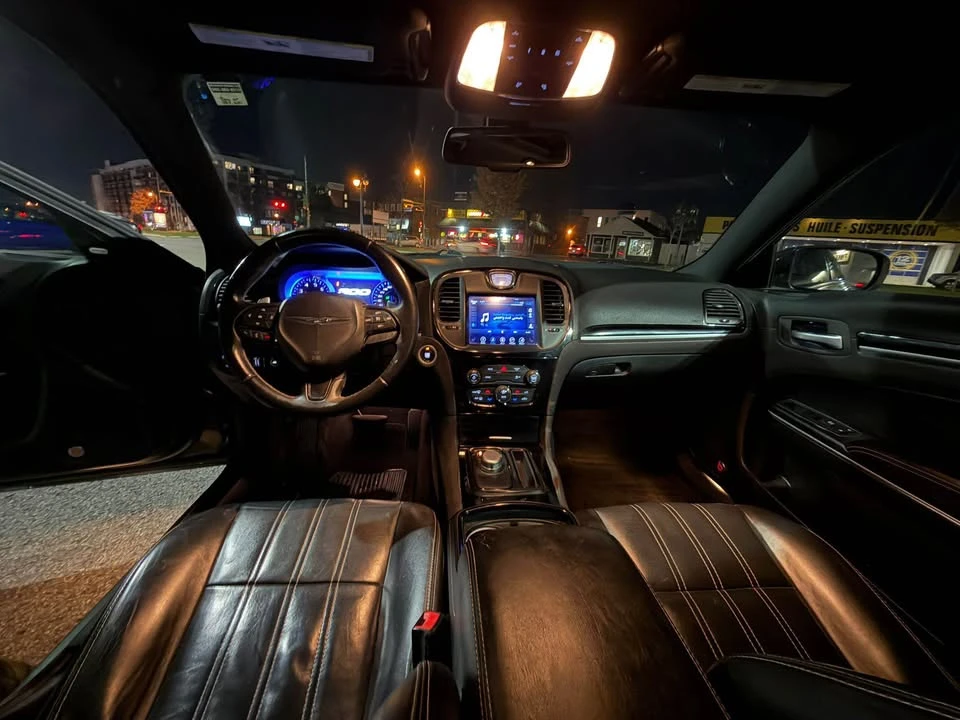 2017 Chrysler 300 (2005-2023) - Image 7 of 11