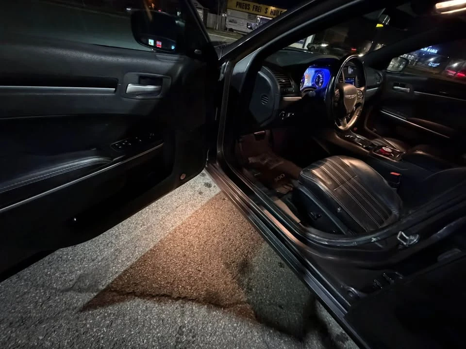 2017 Chrysler 300 (2005-2023) - Image 6 of 11