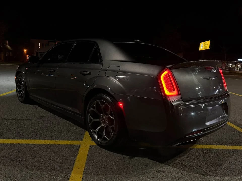 2017 Chrysler 300 (2005-2023) - Image 3 of 14