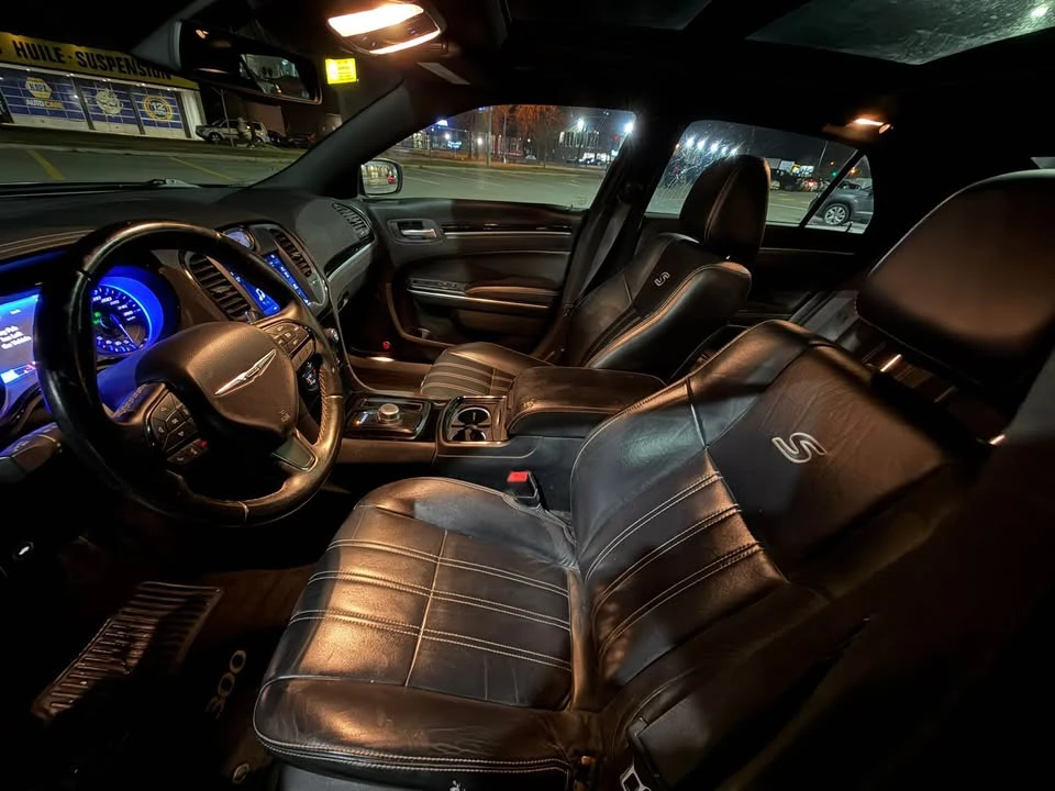 2017 Chrysler 300 (2005-2023) - Image 15 of 16