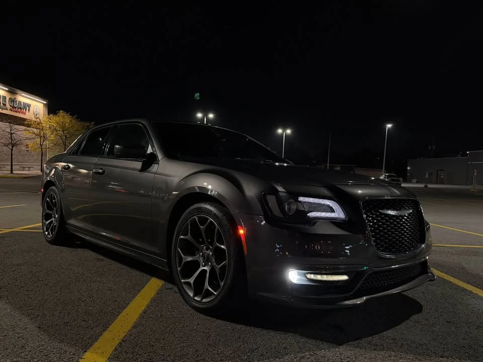 2017 Chrysler 300 (2005-2023) - Image 2 of 14