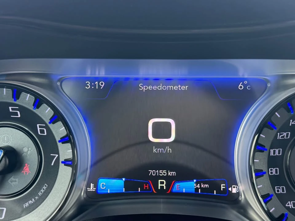 2017 Chrysler 300 (2005-2023) - Image 15 of 19
