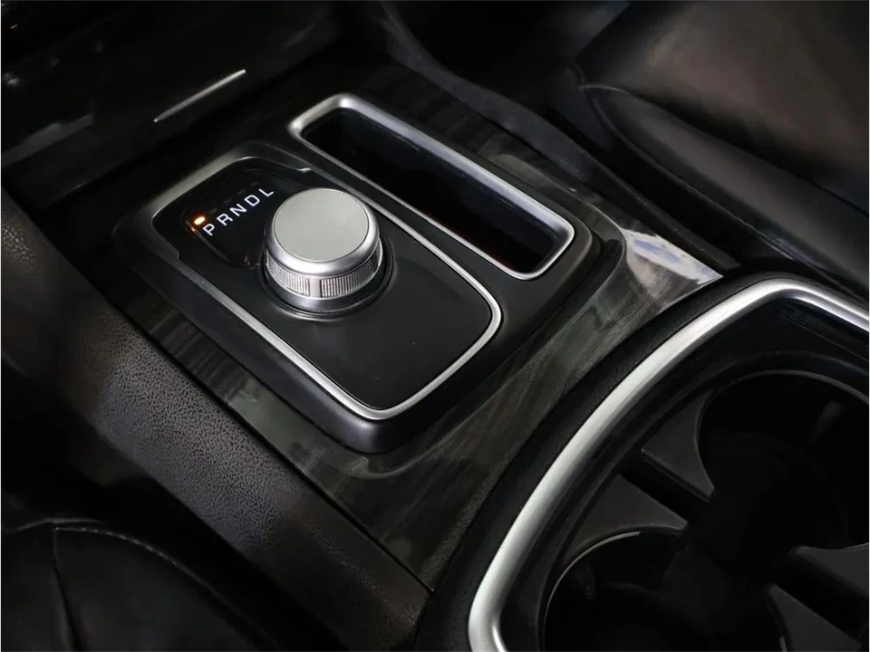 2017 Chrysler 300 (2005-2023) - Image 21 of 31