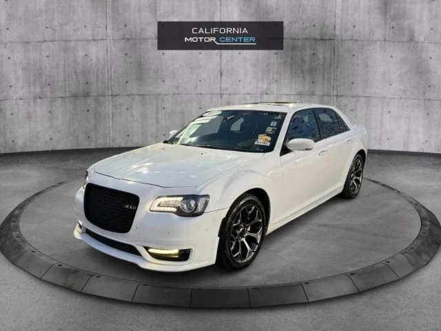 2017 Chrysler 300 (2005-2023) - Image 3 of 21