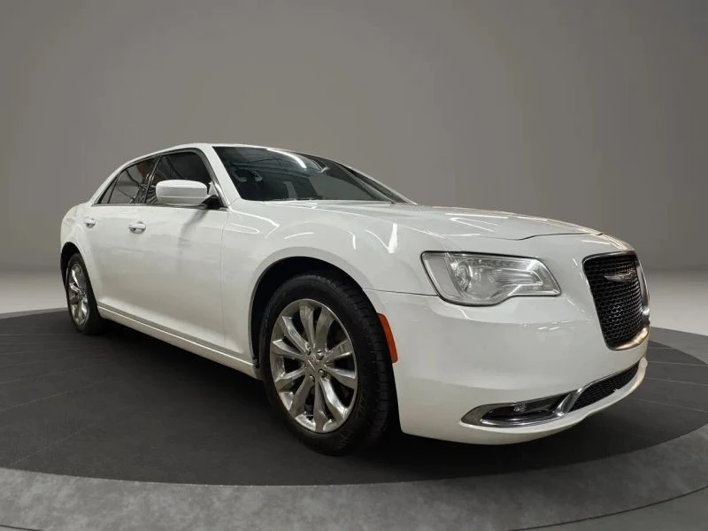 2017 Chrysler 300 (2005-2023) - Image 2 of 12