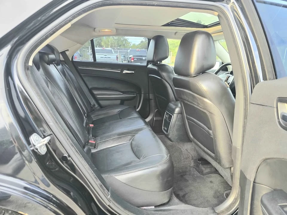 2017 Chrysler 300 (2005-2023) - Image 15 of 15