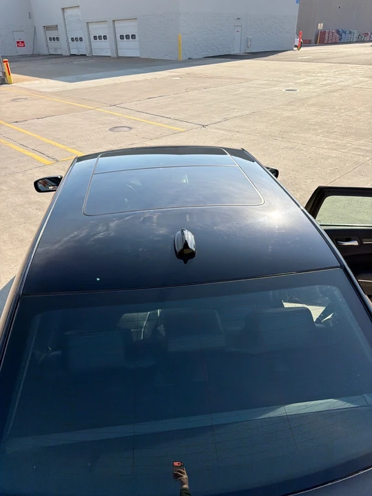 2017 Chrysler 300 (2005-2023) - Image 15 of 21