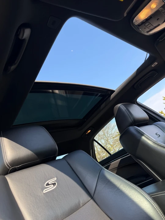 2017 Chrysler 300 (2005-2023) - Image 19 of 21