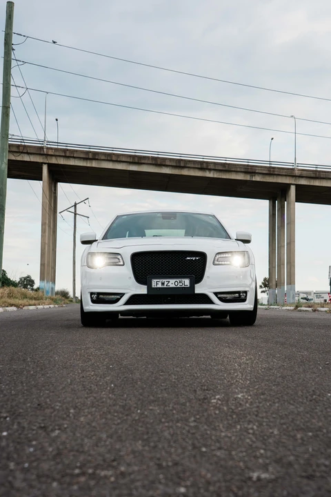 2017 Chrysler 300 (2005-2023) - Image 18 of 31