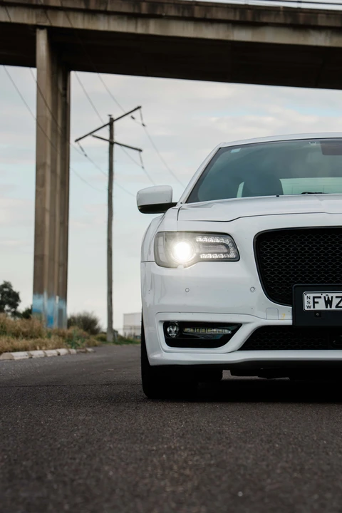 2017 Chrysler 300 (2005-2023) - Image 26 of 31