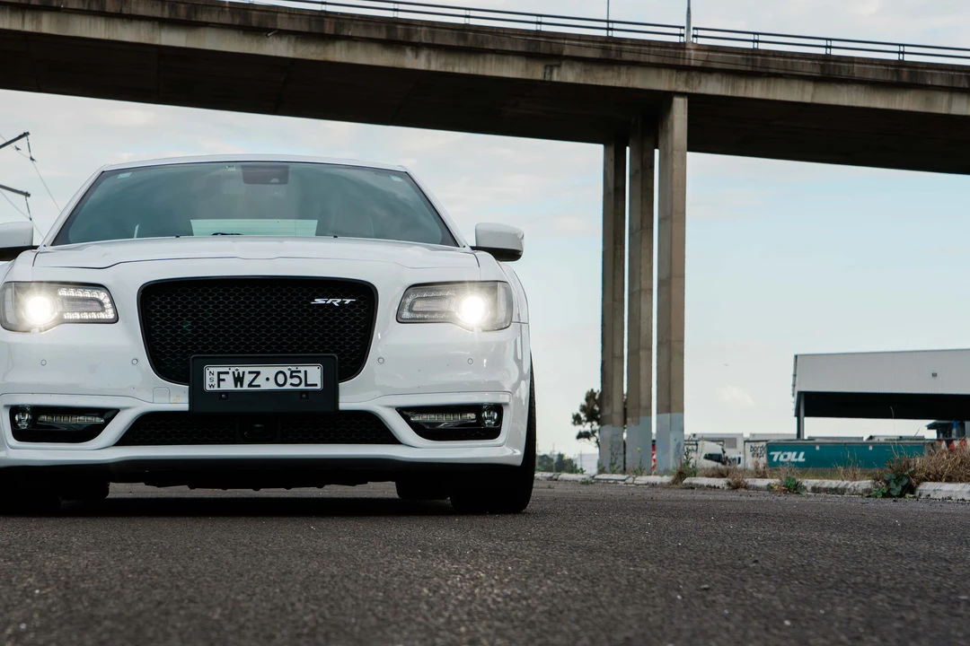 2017 Chrysler 300 (2005-2023) - Image 25 of 31