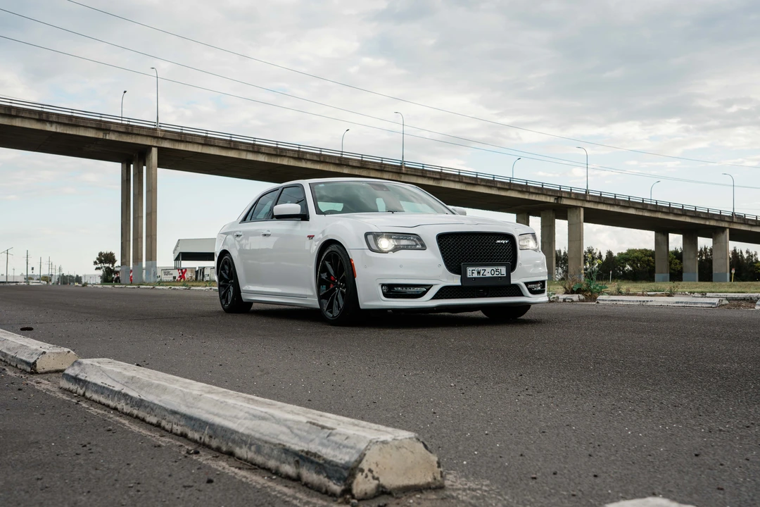 2017 Chrysler 300 (2005-2023) - Image 22 of 31