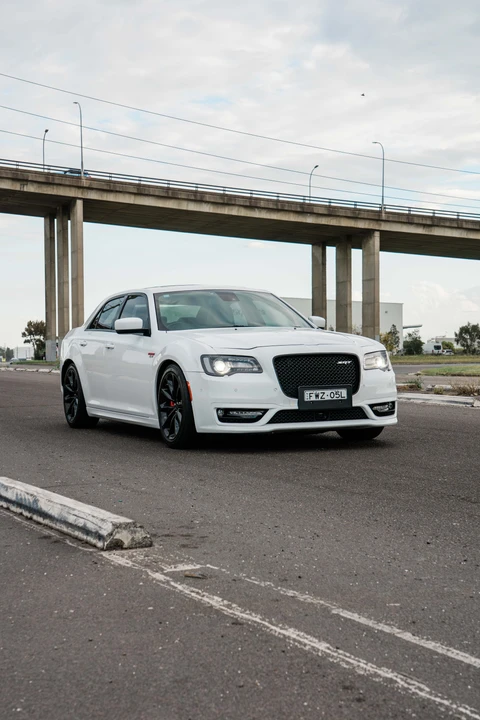 2017 Chrysler 300 (2005-2023) - Image 19 of 31