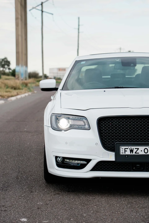 2017 Chrysler 300 (2005-2023) - Image 27 of 31
