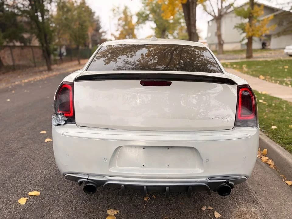 2017 Chrysler 300 (2005-2023) - Image 6 of 19