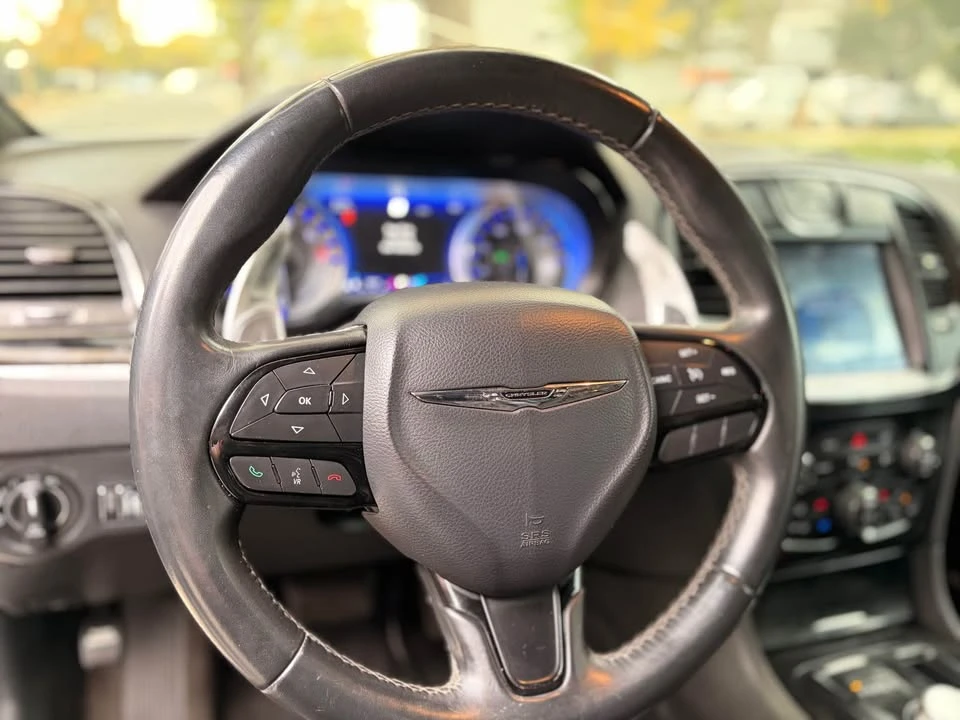 2017 Chrysler 300 (2005-2023) - Image 13 of 19