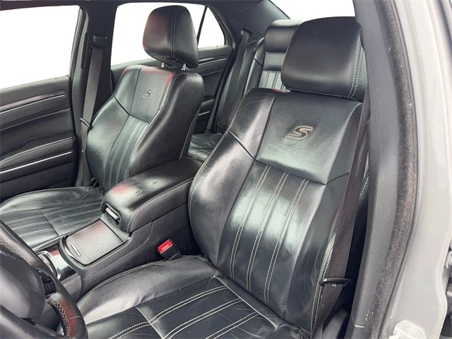 2017 Chrysler 300 (2005-2023) - Image 12 of 12