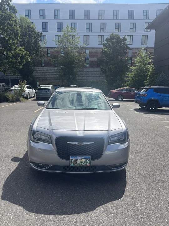 2017 Chrysler 300 (2005-2023) - Image 2 of 16