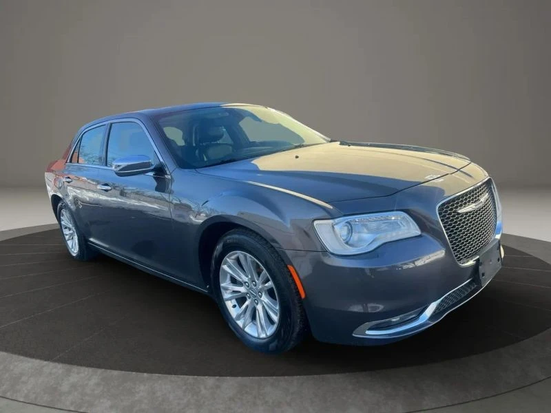 2017 Chrysler 300 (2005-2023) - Image 3 of 12