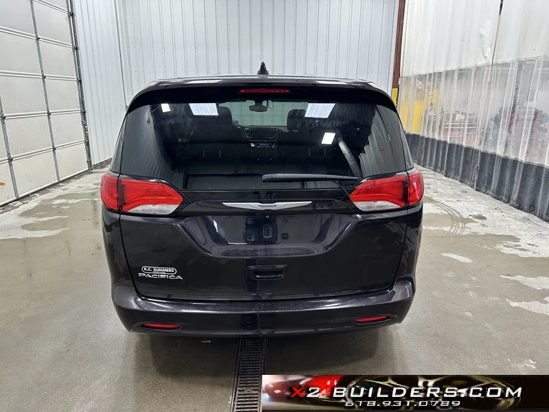 2017 Chrysler - Image 5 of 21
