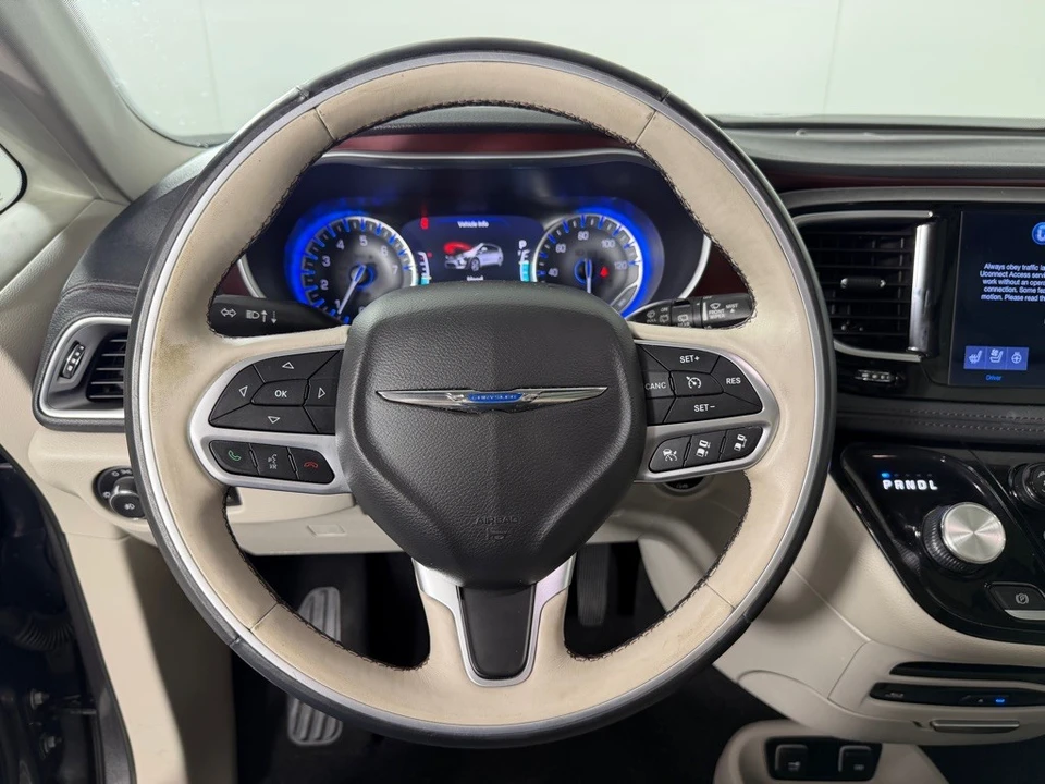 2017 Chrysler - Image 15 of 21