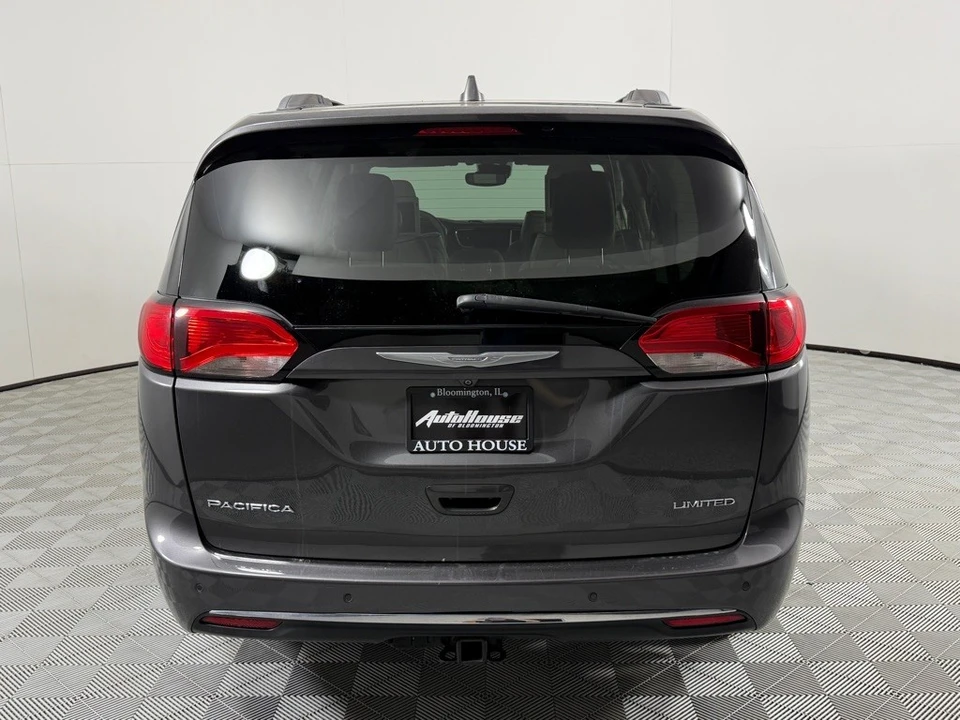 2017 Chrysler - Image 6 of 21